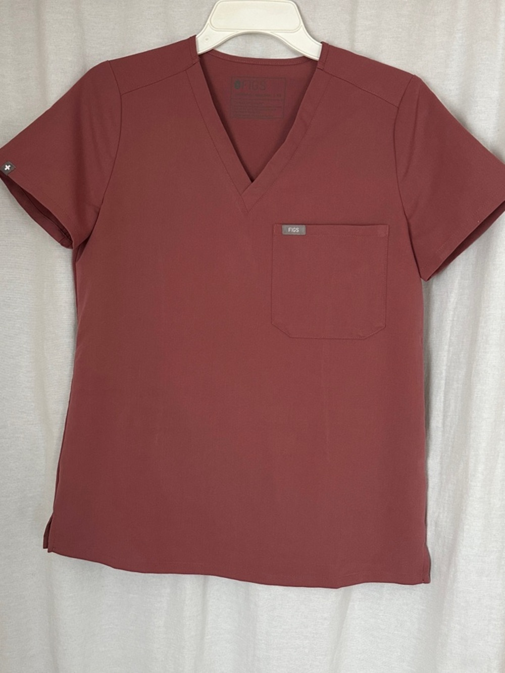 FIGS Women’s V-Neck Catarina Short Sleeve Scrub Top XS Mauve